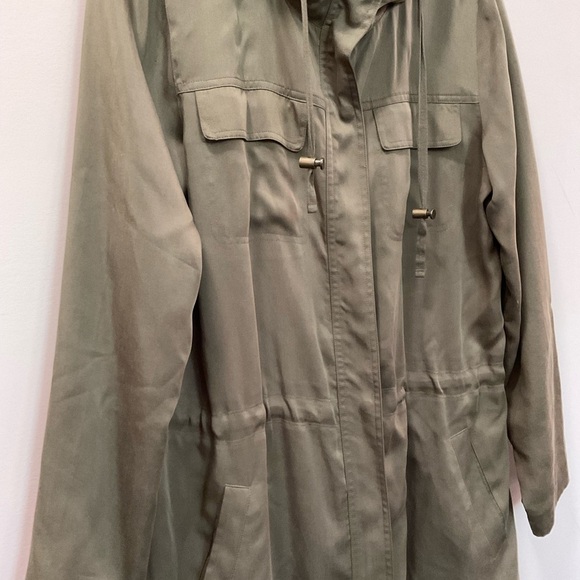 EILEEN FISHER Army Green Drawstring Waist Hooded Jacket Fully Lined Size S - Picture 4 of 8